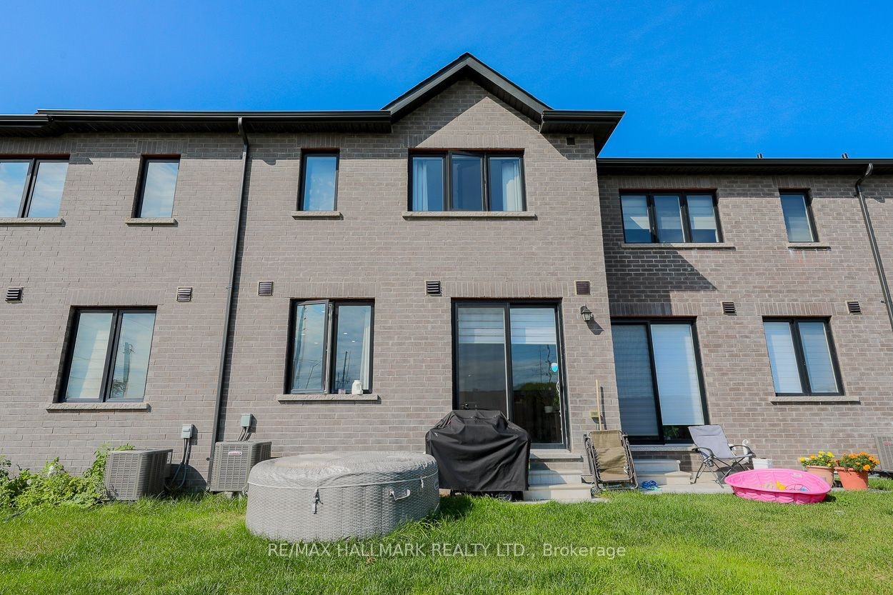 1090 Lockie Drive, Oshawa, ON, L1L 0R9 - 18