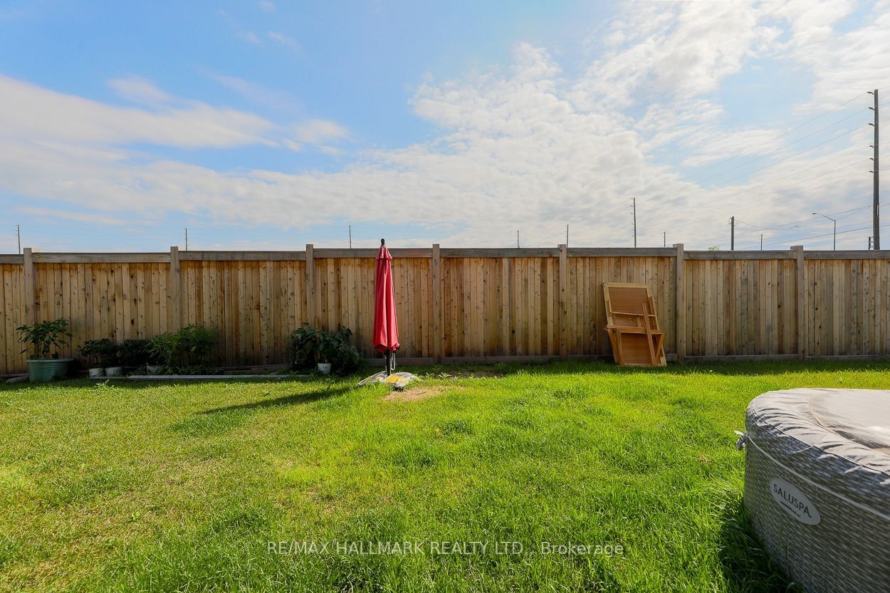 1090 Lockie Drive, Oshawa, ON, L1L 0R9 - 20