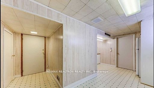 49 Janray (Bsmnt) Drive, Toronto, ON, M1G 1Y2 - 3