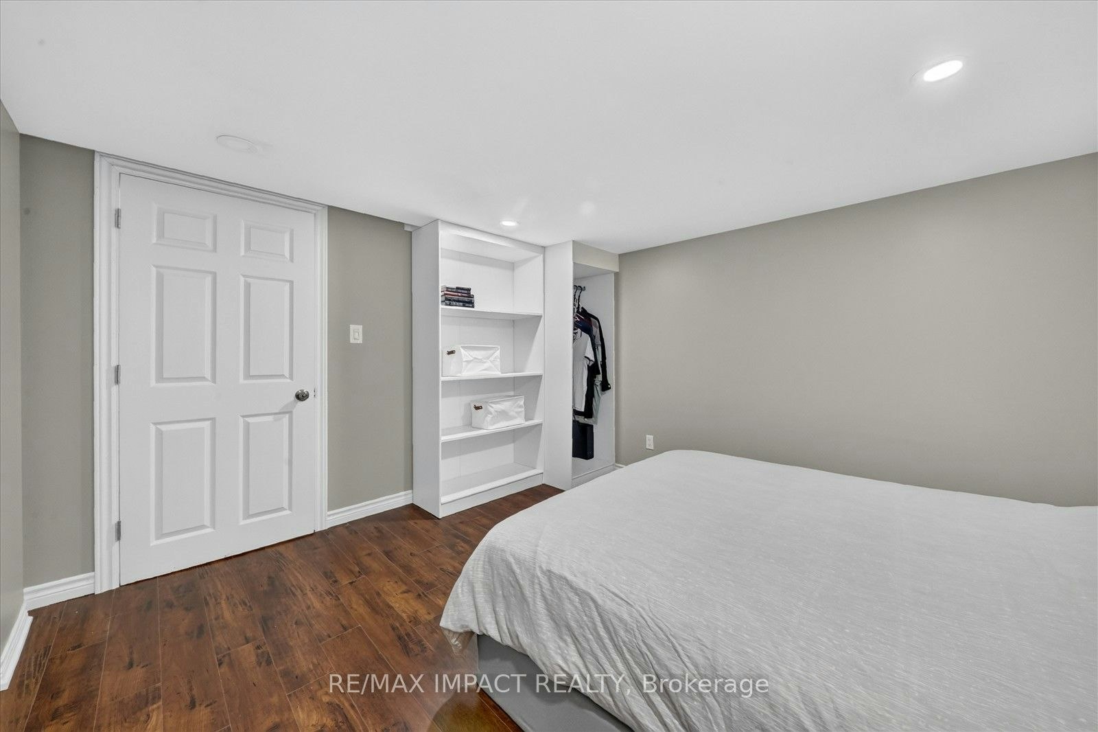 22 Canary Street, Whitby, ON, L1R 0K2 - 8