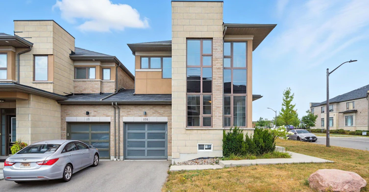 108 Vanier Street, Whitby, ON, L1R 0N3 - 2