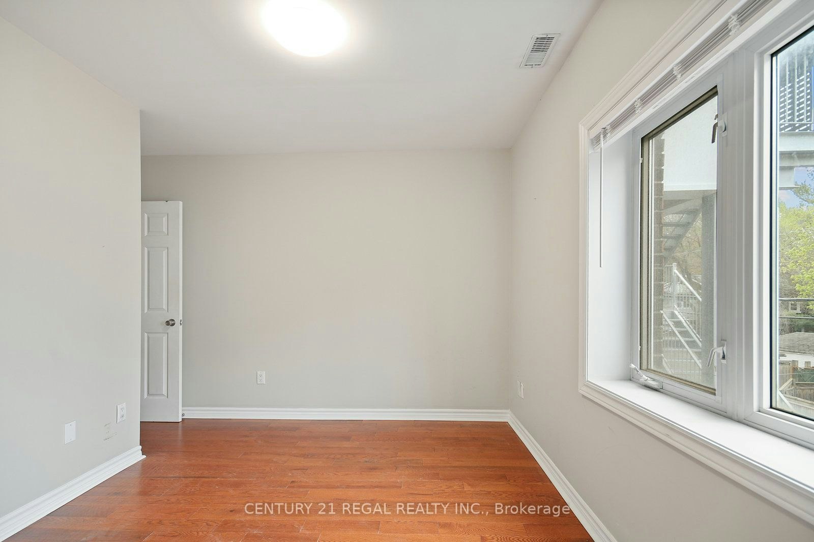 2nd Floor-1117 Queen Street E, Toronto, ON, M4M 1K9 - 21
