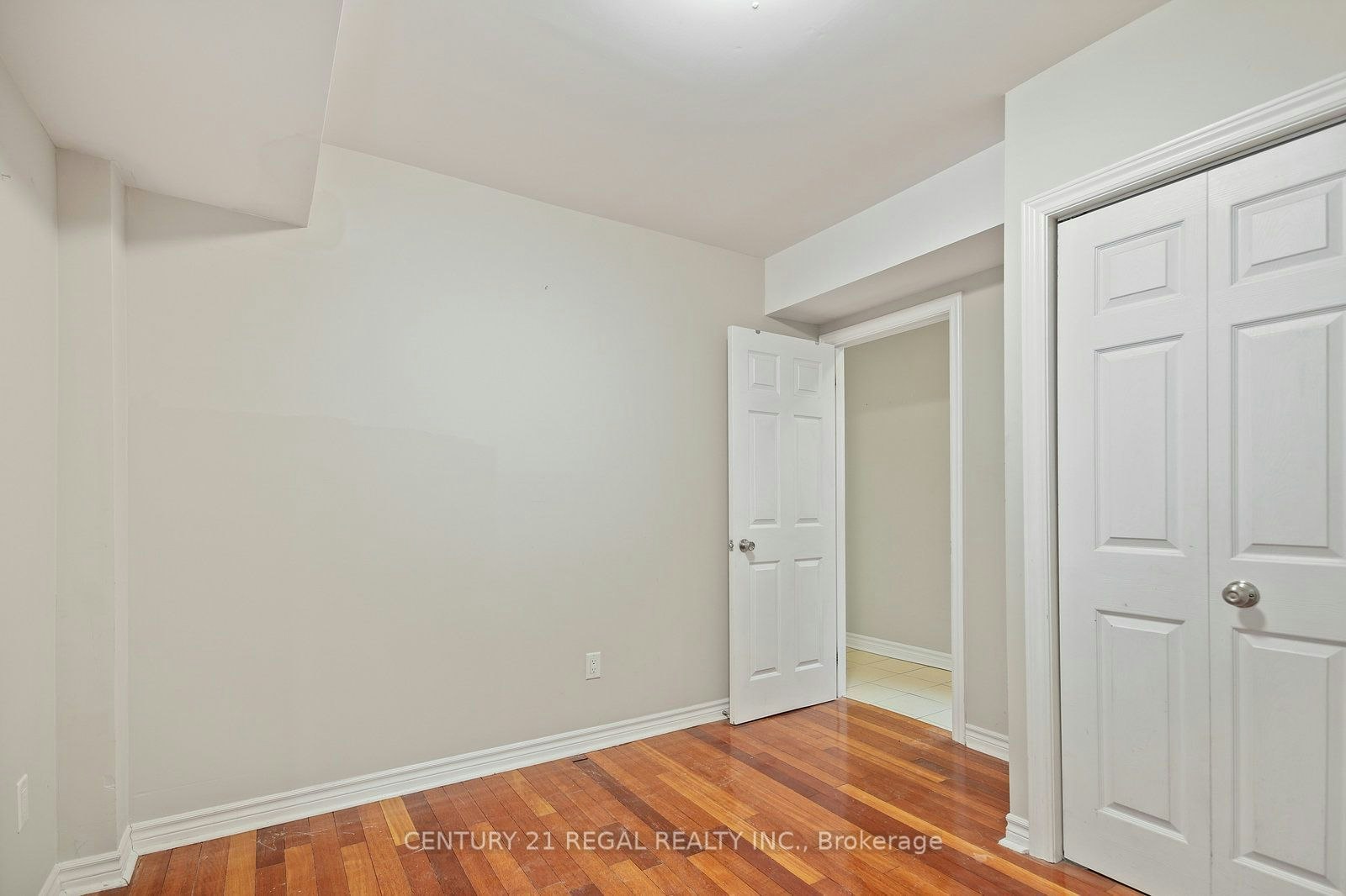 2nd Floor-1117 Queen Street E, Toronto, ON, M4M 1K9 - 17
