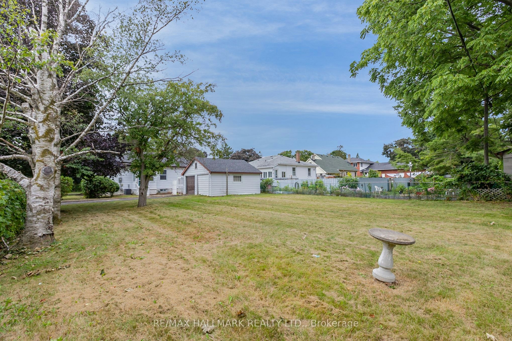 Upper-201 High Street, Whitby, ON, L1N 5H5 - 16