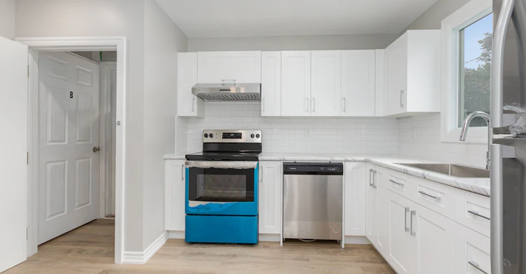 Upper-201 High Street, Whitby, ON, L1N 5H5 - 7