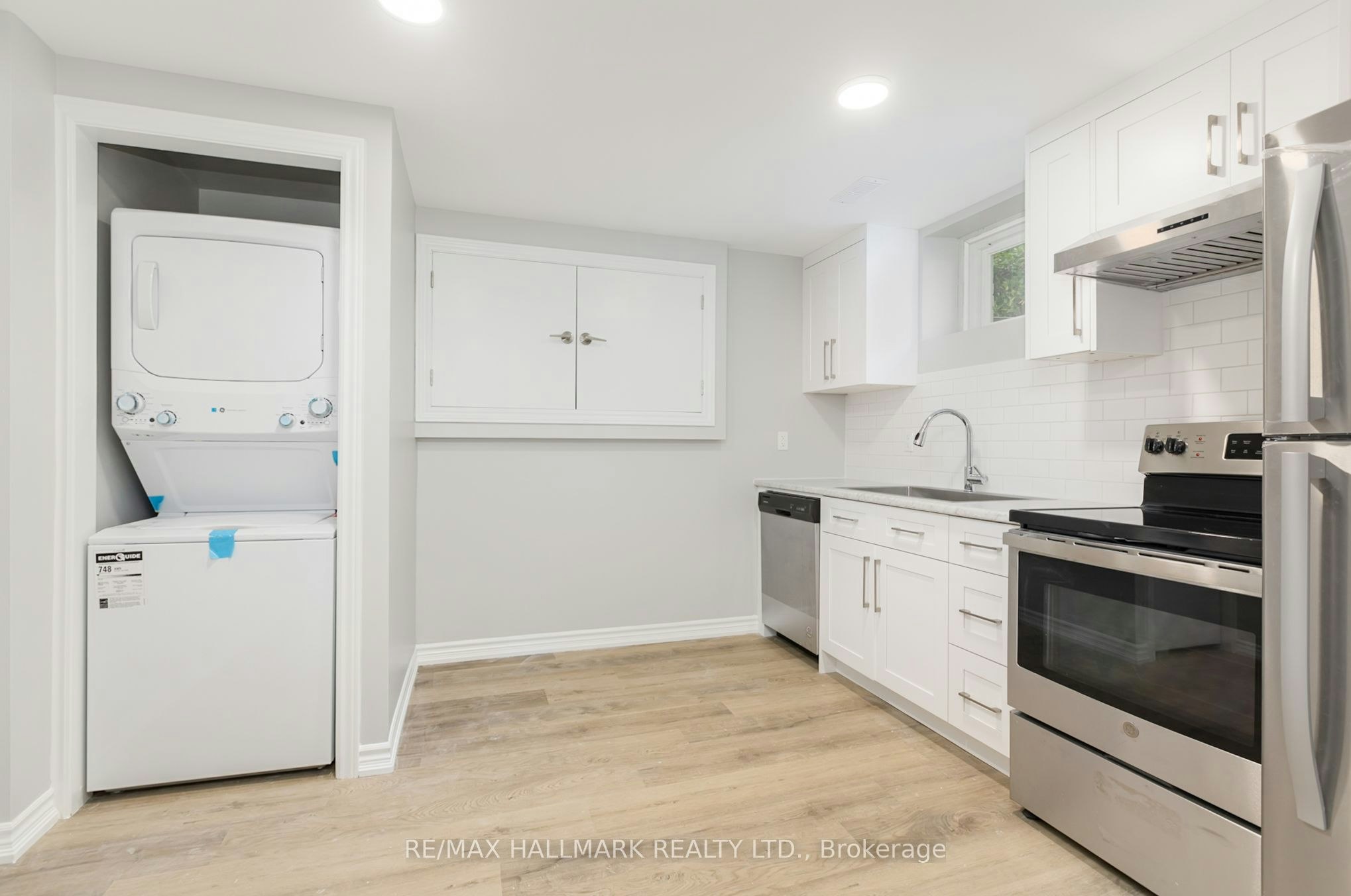 Upper-201 High Street, Whitby, ON, L1N 5H5 - 15