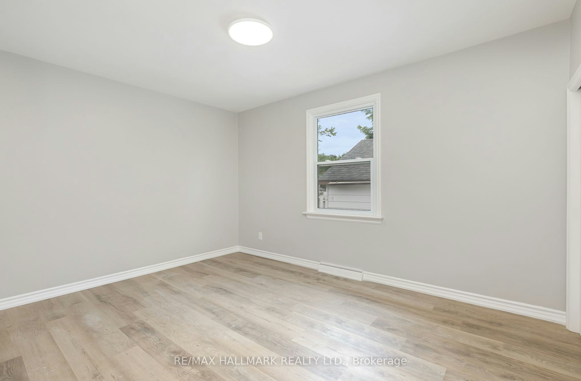 Upper-201 High Street, Whitby, ON, L1N 5H5 - 13