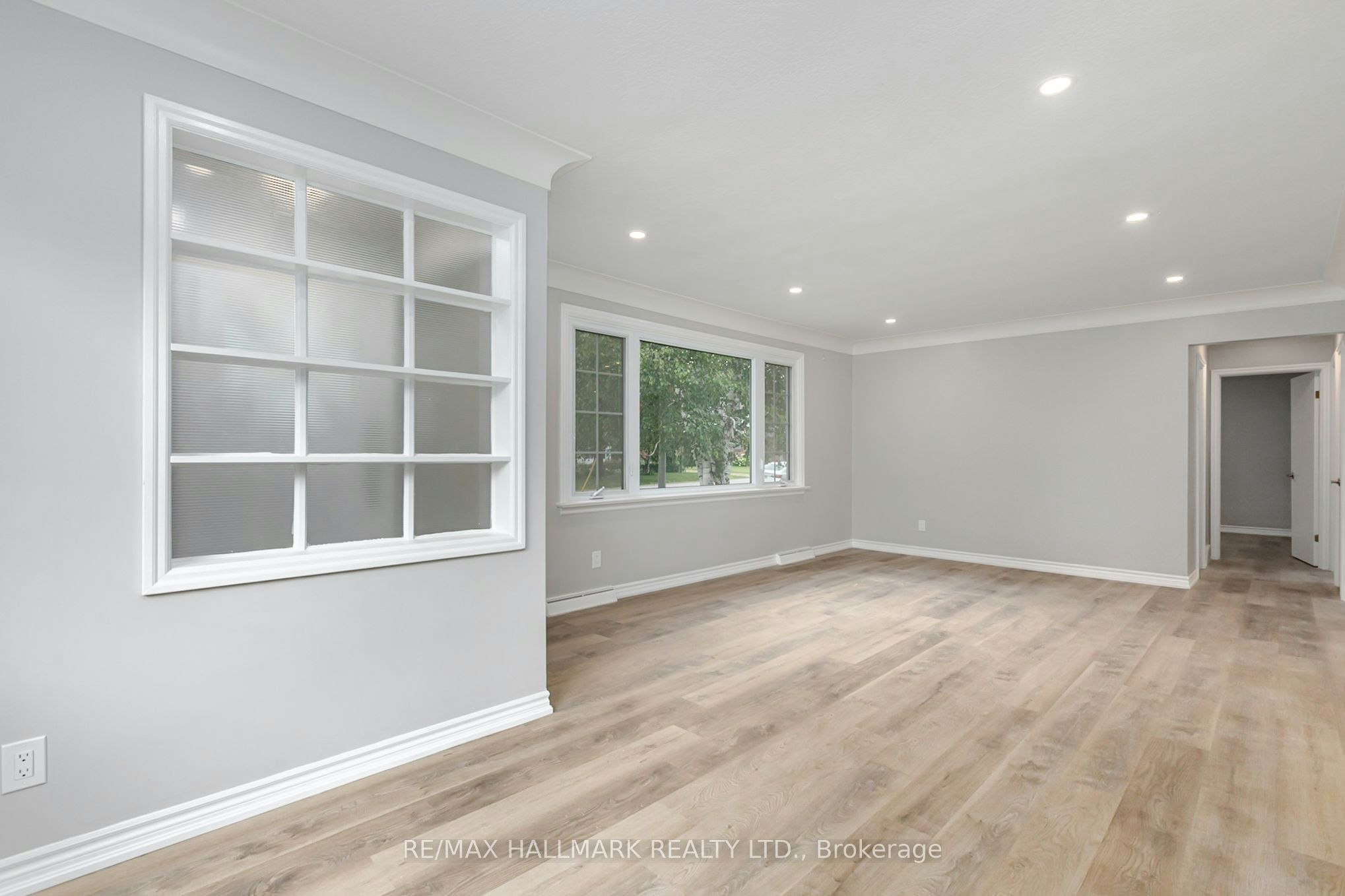 Upper-201 High Street, Whitby, ON, L1N 5H5 - 6