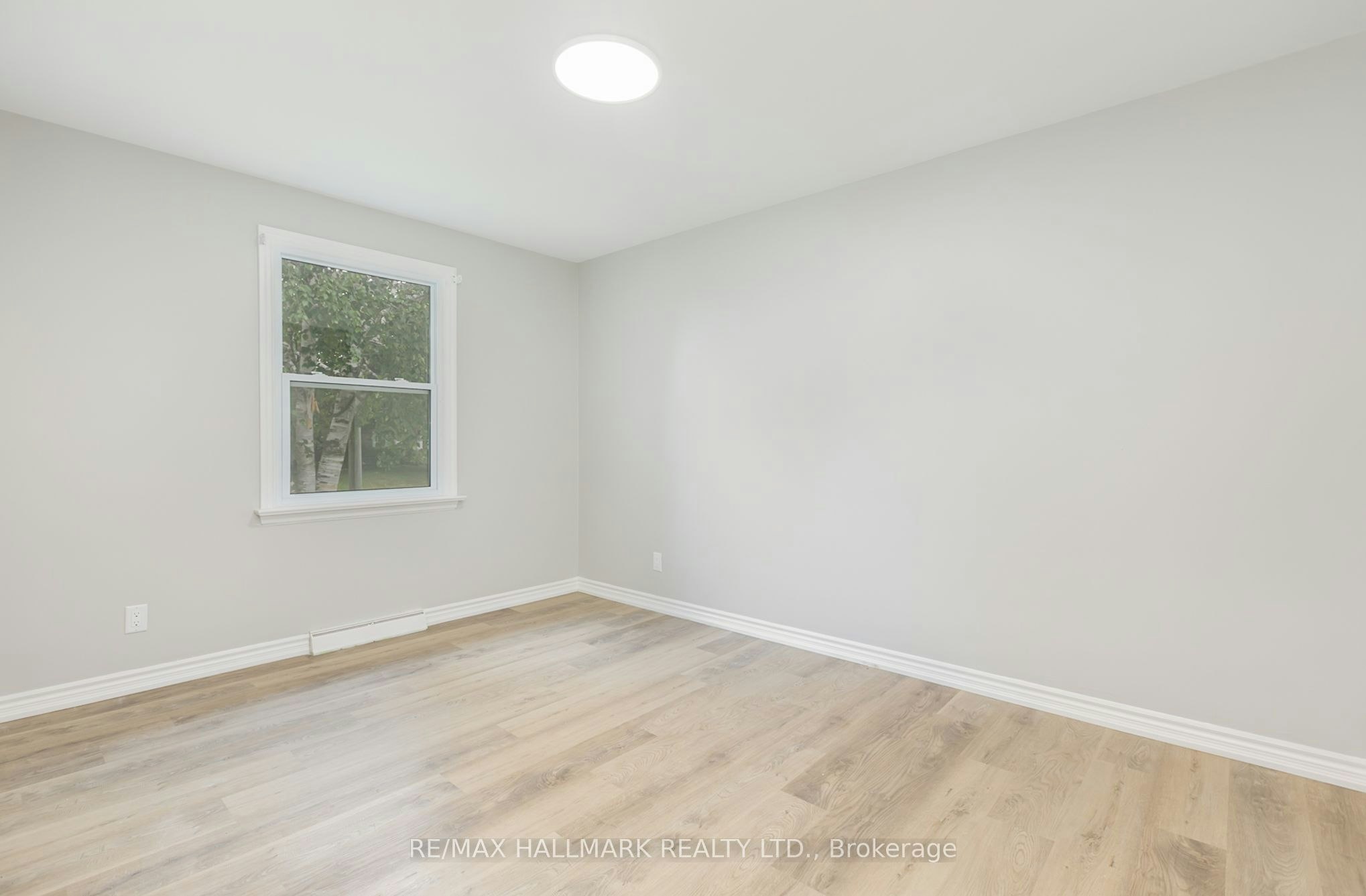 Upper-201 High Street, Whitby, ON, L1N 5H5 - 14