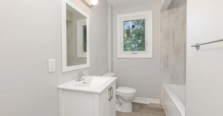 Upper-201 High Street, Whitby, ON, L1N 5H5 - 11