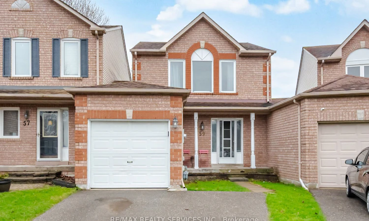 59 Fry Crescent