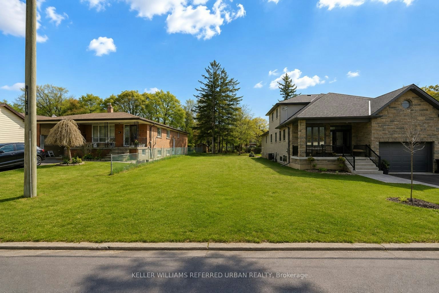33 Andrew Avenue, Toronto, ON, M1M 3H1