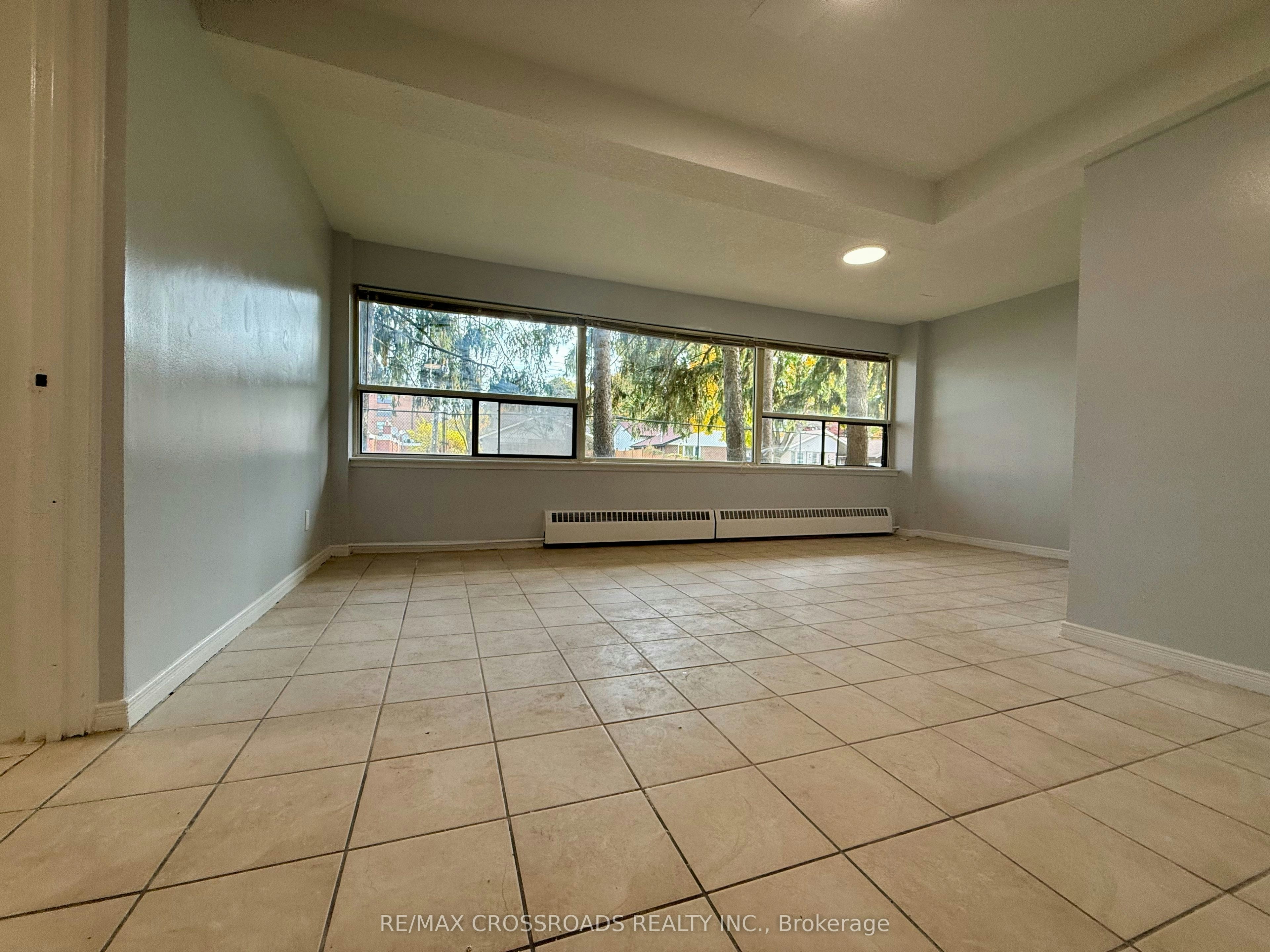 B3-1191 Ellesmere Road, Toronto, ON, M1P 2X6 - 2