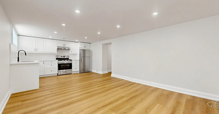 Lower-15 Maretta Avenue, Toronto, ON, M1K 3X8 - 8
