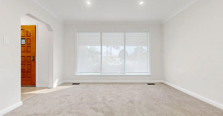 Upper-15 Maretta Avenue, Toronto, ON, M1K 3X8 - 5