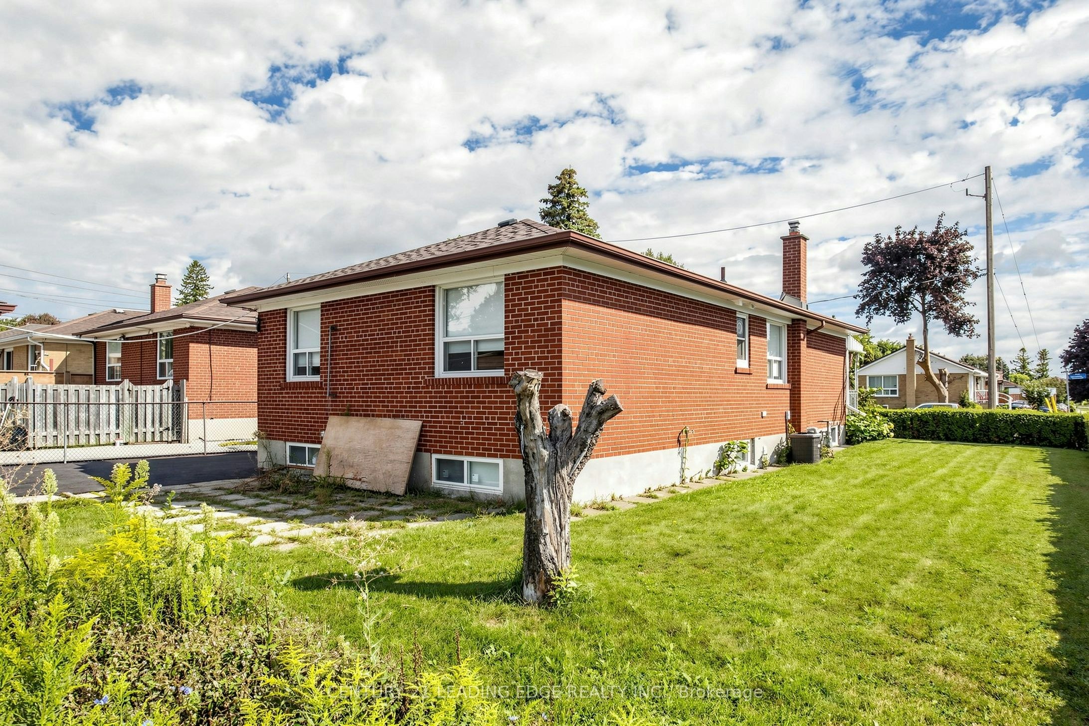 Upper-15 Maretta Avenue, Toronto, ON, M1K 3X8 - 22
