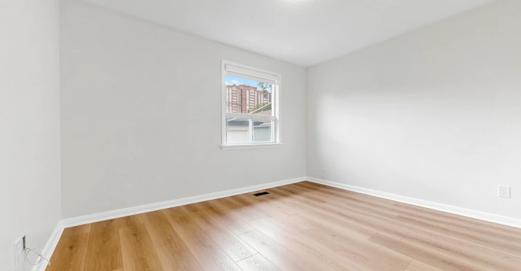 Upper-15 Maretta Avenue, Toronto, ON, M1K 3X8 - 14
