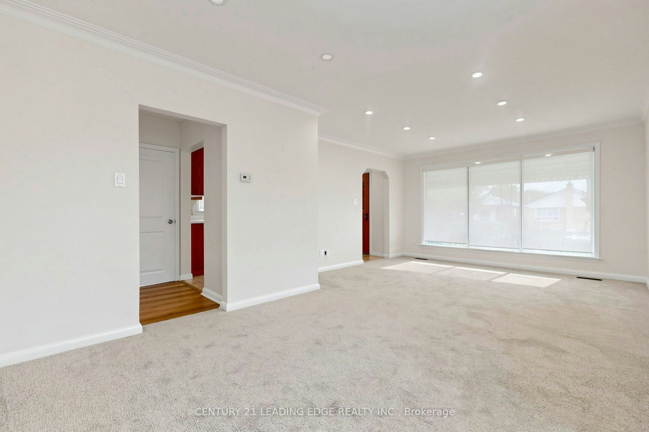 Upper-15 Maretta Avenue, Toronto, ON, M1K 3X8 - 9