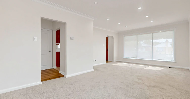 Upper-15 Maretta Avenue, Toronto, ON, M1K 3X8 - 9
