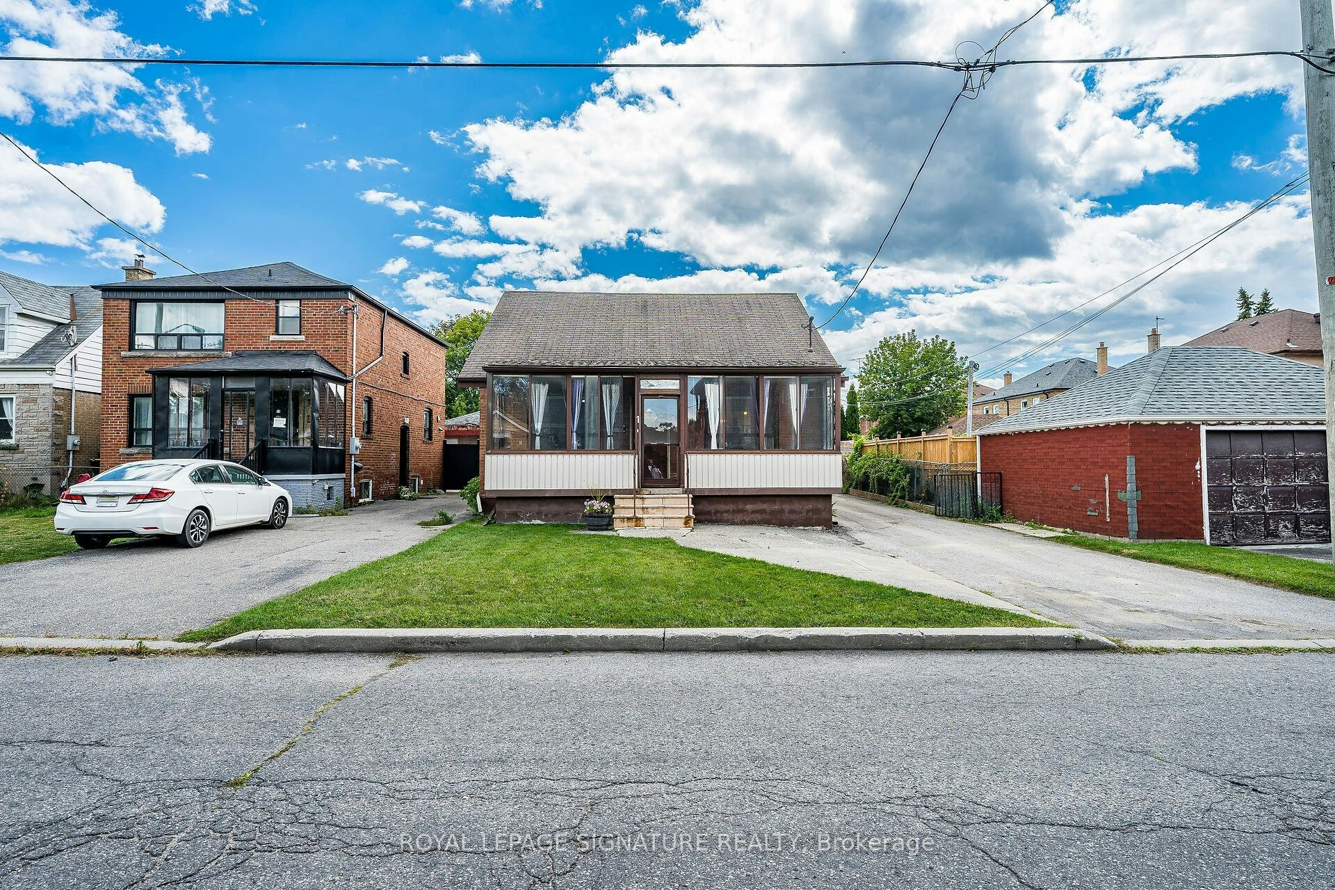 1 Davidson Avenue, Toronto, ON, M1K 1C2