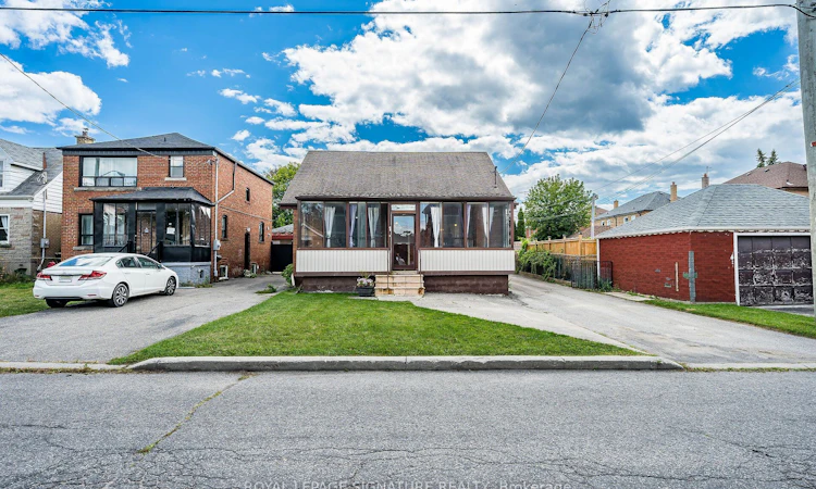 1 Davidson Avenue