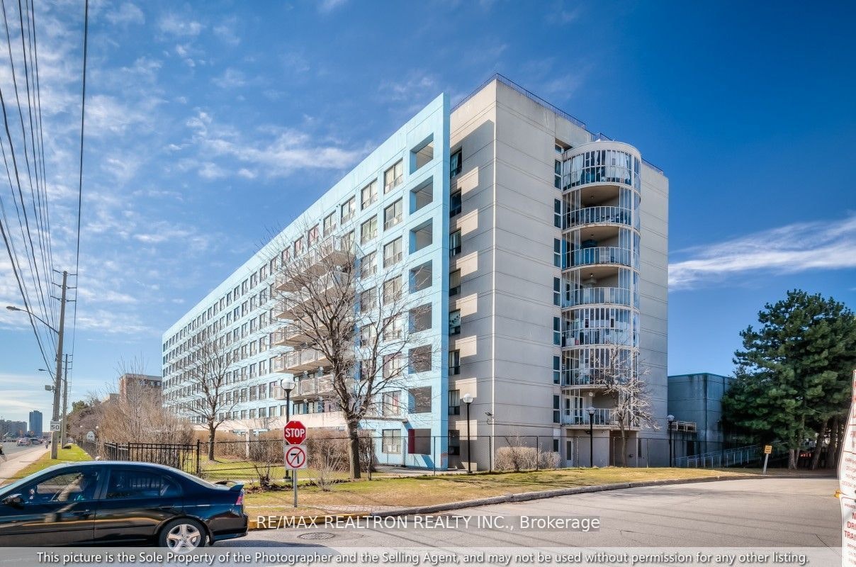105-39 Kimbercroft Court, Toronto, ON, M1S 5B5