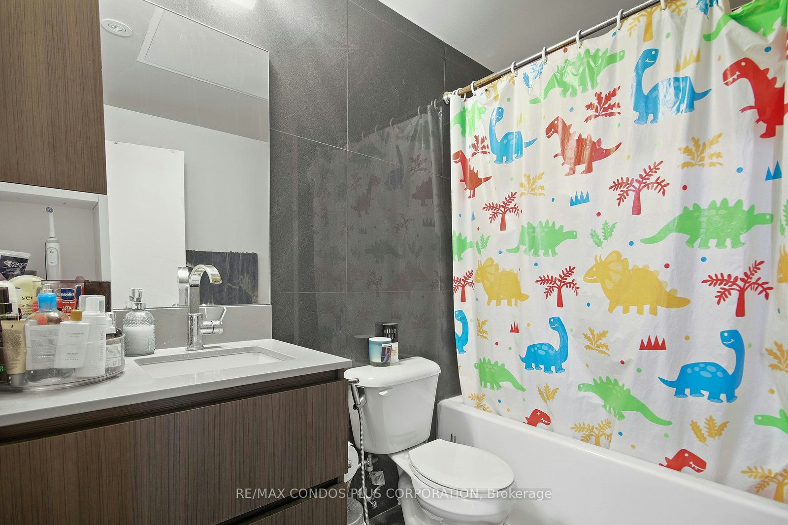 612-30 Baseball Place, Toronto, ON, M4M 0E8 - 10