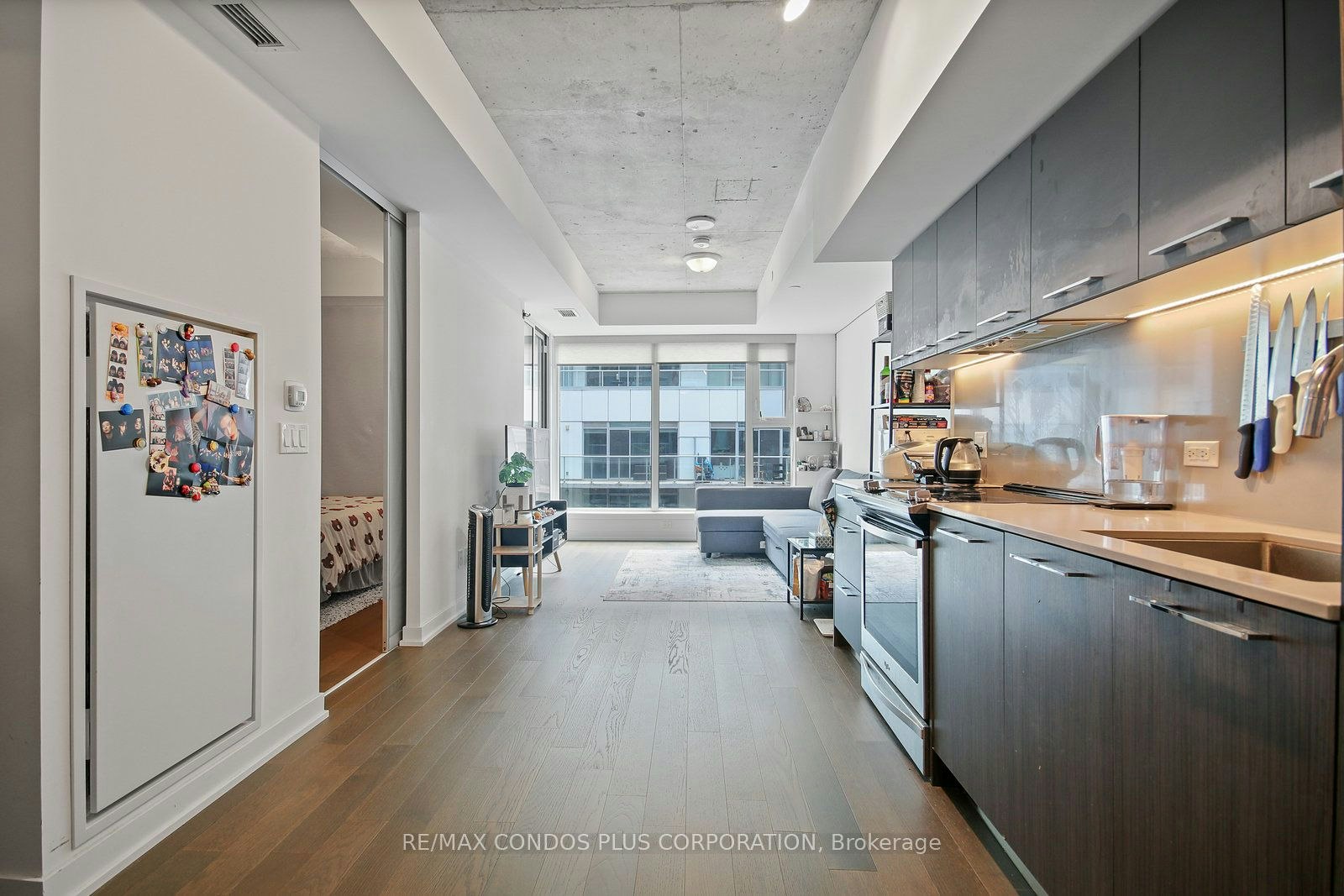 612-30 Baseball Place, Toronto, ON, M4M 0E8 - 2