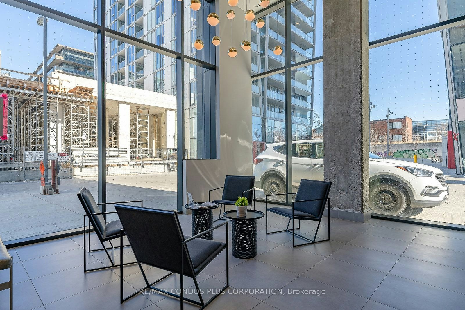 612-30 Baseball Place, Toronto, ON, M4M 0E8 - 17
