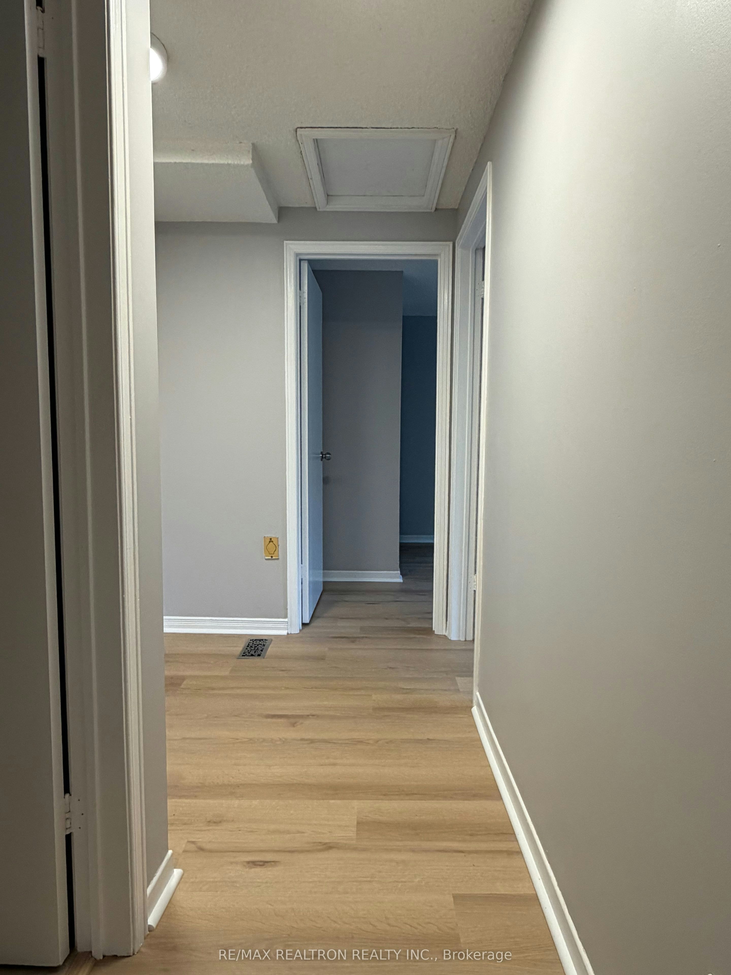 Main-148 Grenbeck Drive, Toronto, ON, M1V 2H6 - 9
