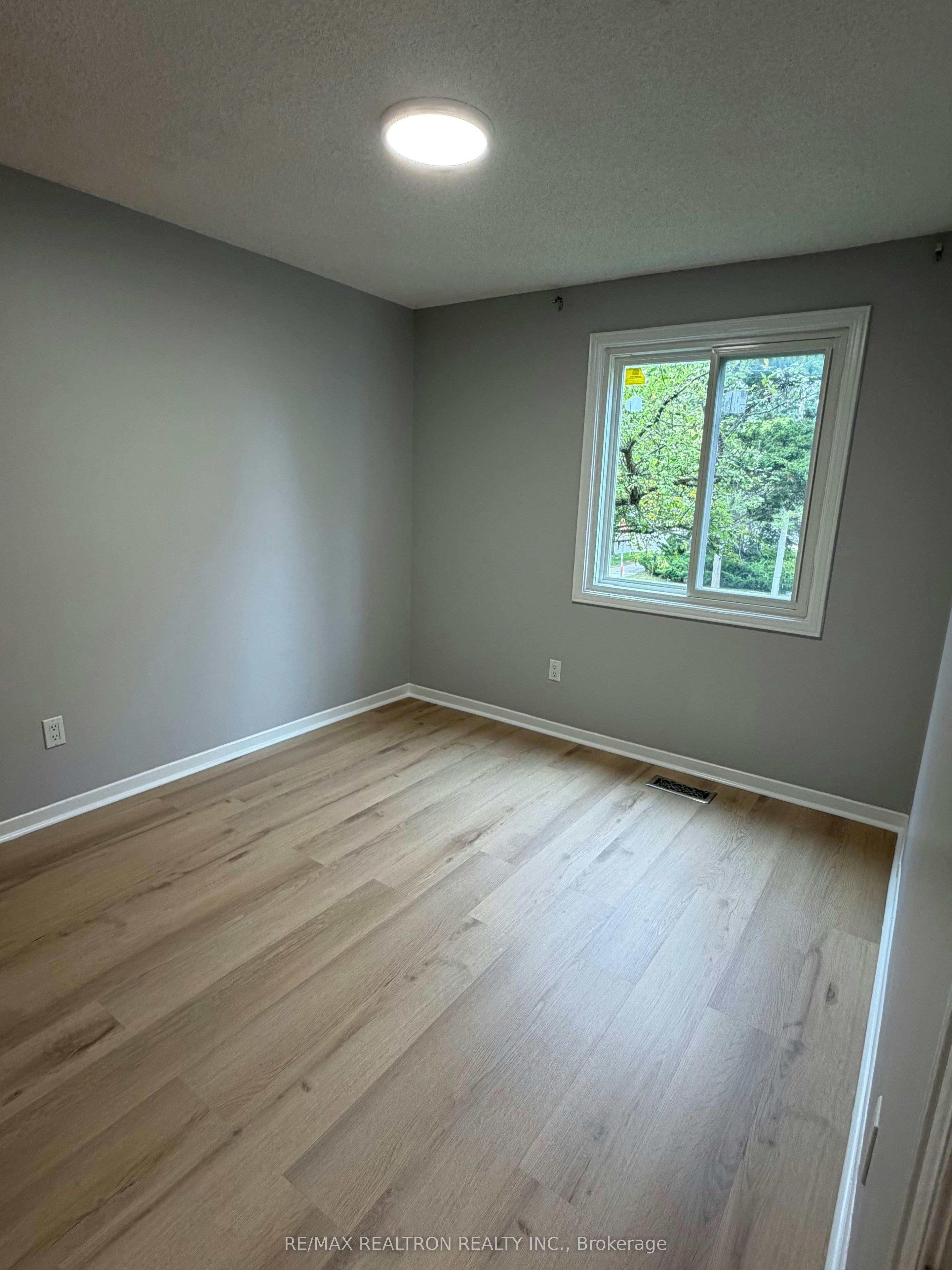 Main-148 Grenbeck Drive, Toronto, ON, M1V 2H6 - 14