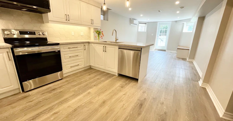 Lower Level-99 Montague Lower Level Avenue, Clarington, ON, L1E 3J8 - 6