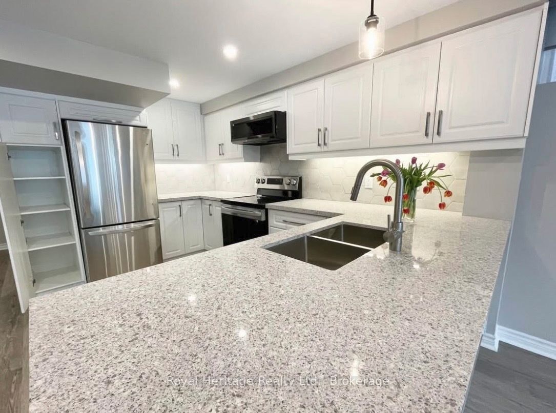 Lower Level-99 Montague Lower Level Avenue, Clarington, ON, L1E 3J8 - 11