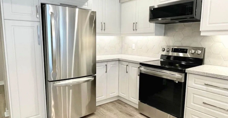 Lower Level-99 Montague Lower Level Avenue, Clarington, ON, L1E 3J8 - 8