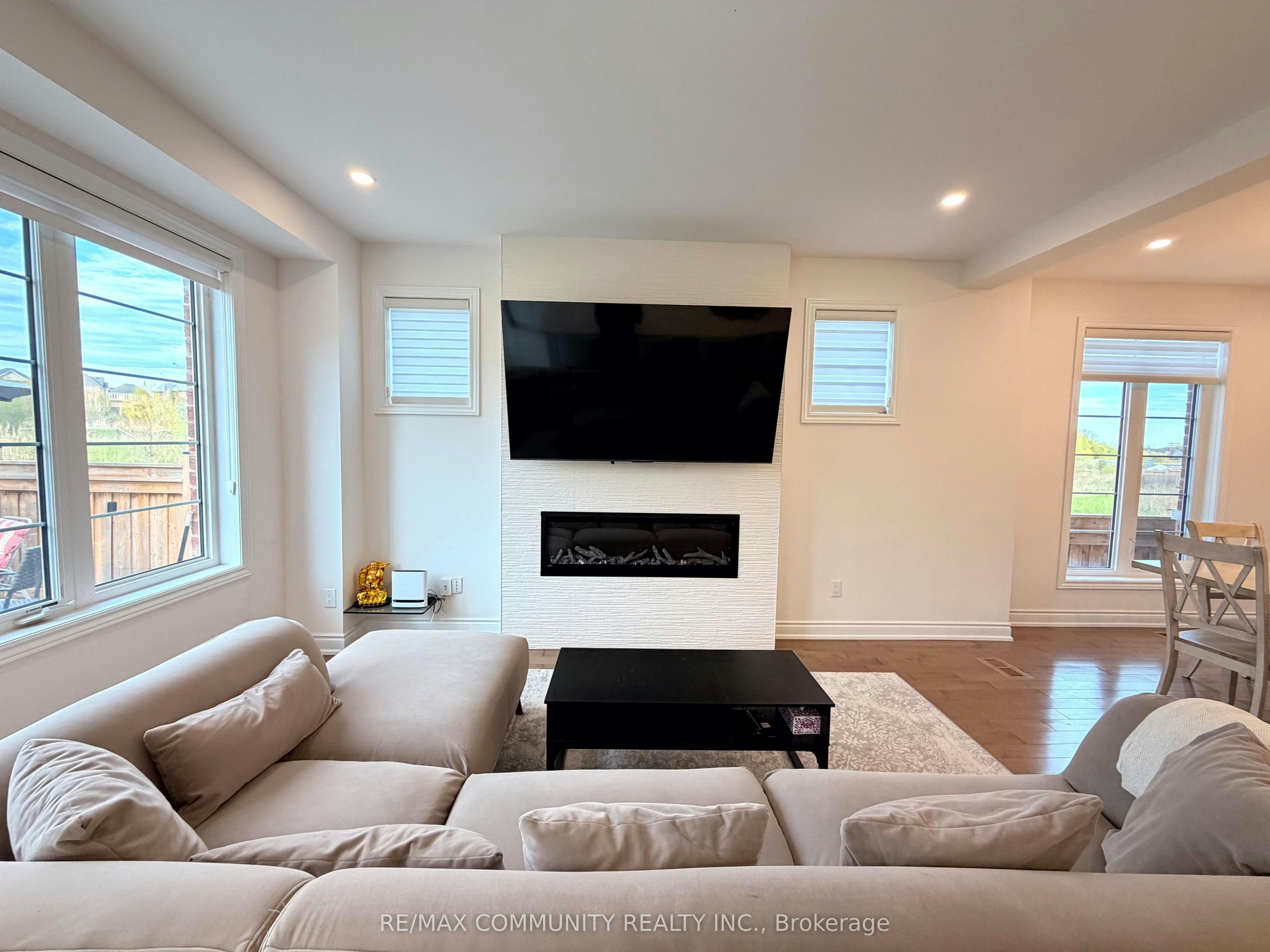 2557 Bandsman Crescent, Oshawa, ON, L1L 0M2 - 10