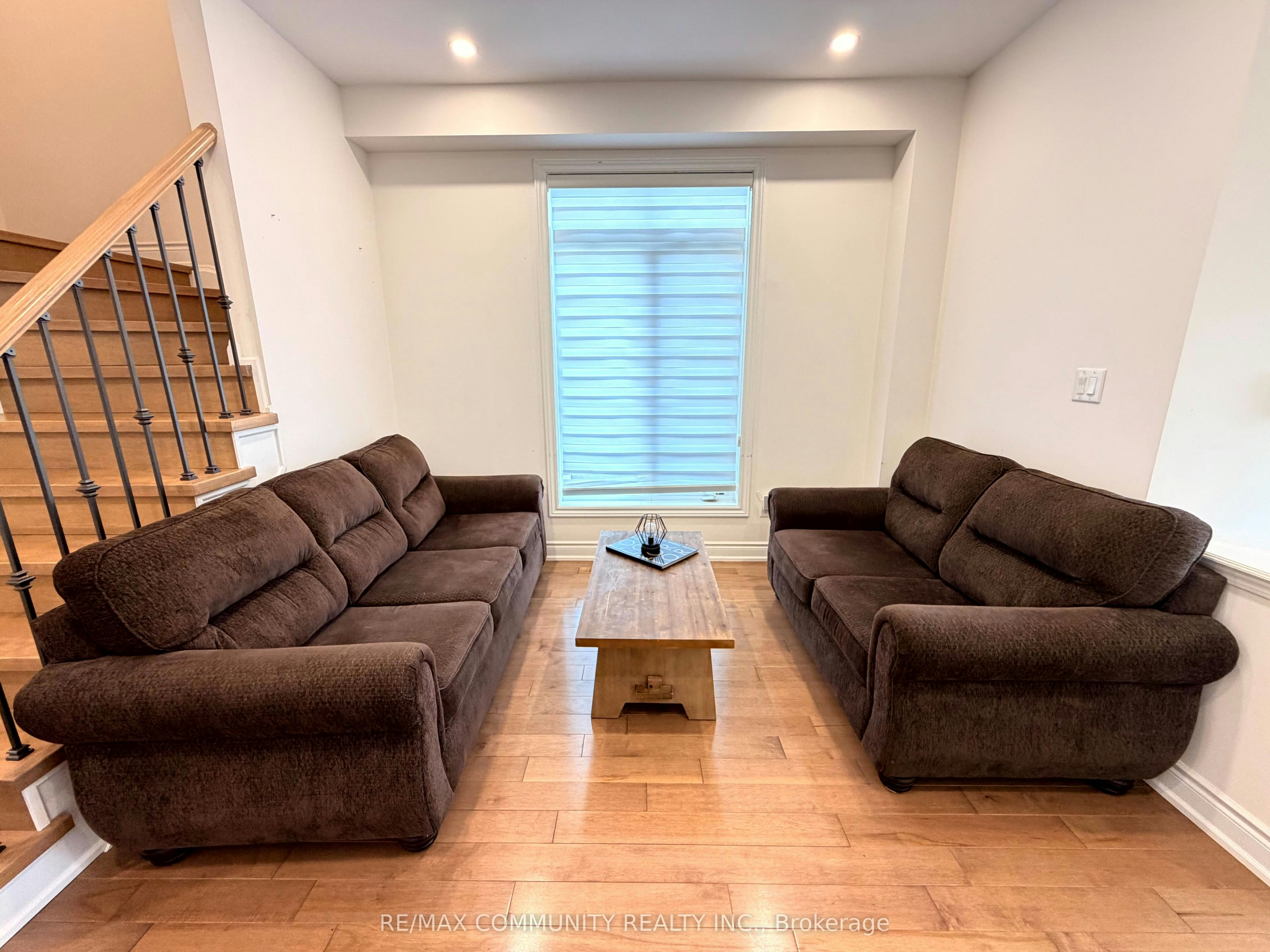 2557 Bandsman Crescent, Oshawa, ON, L1L 0M2 - 3