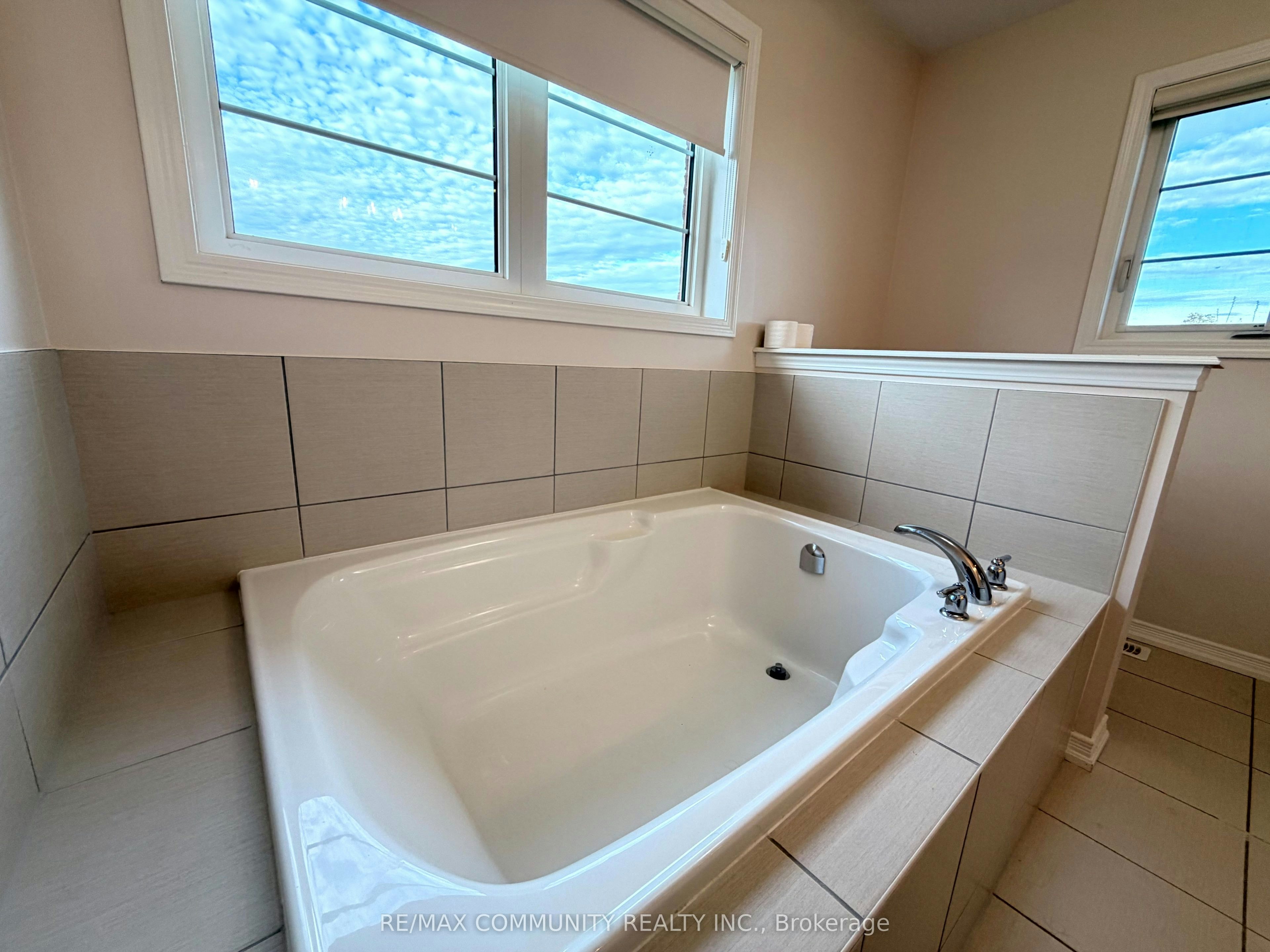 2557 Bandsman Crescent, Oshawa, ON, L1L 0M2 - 18