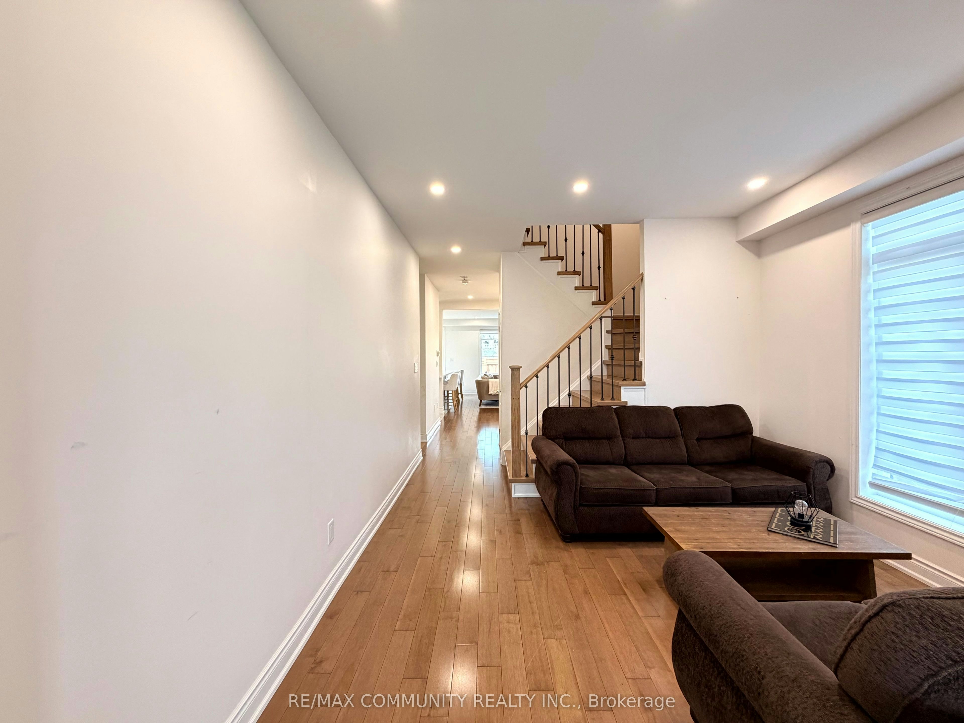 2557 Bandsman Crescent, Oshawa, ON, L1L 0M2 - 4