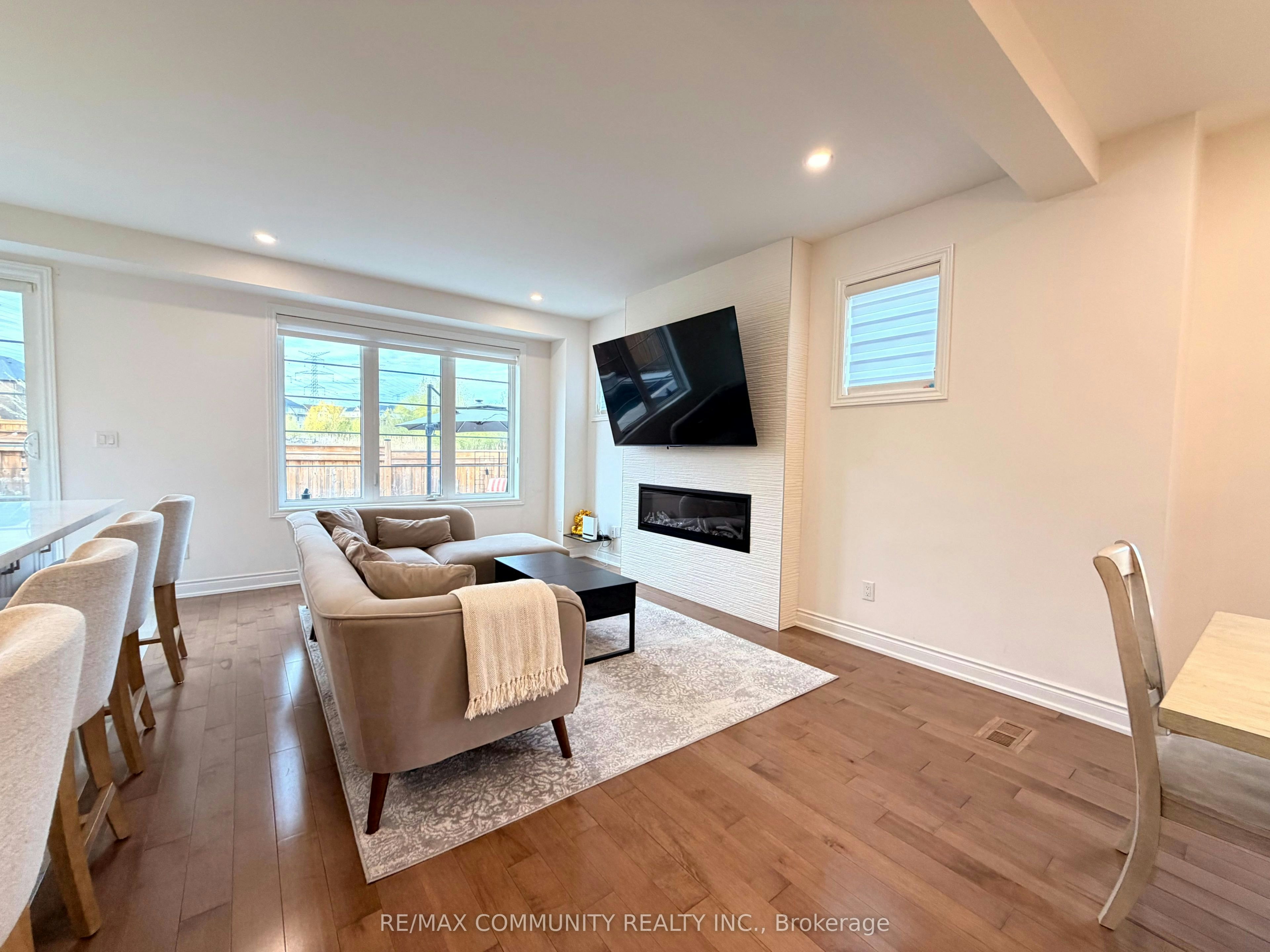 2557 Bandsman Crescent, Oshawa, ON, L1L 0M2 - 9