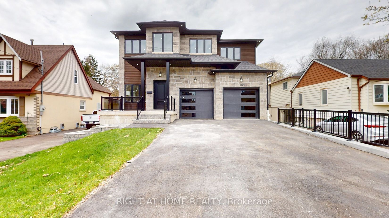 1988 Royal Road, Pickering, ON, L1V 1Y2