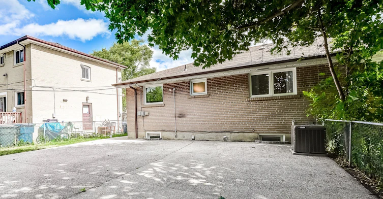 53 Glory Crescent, Toronto, ON, M1E 2B9 - 26