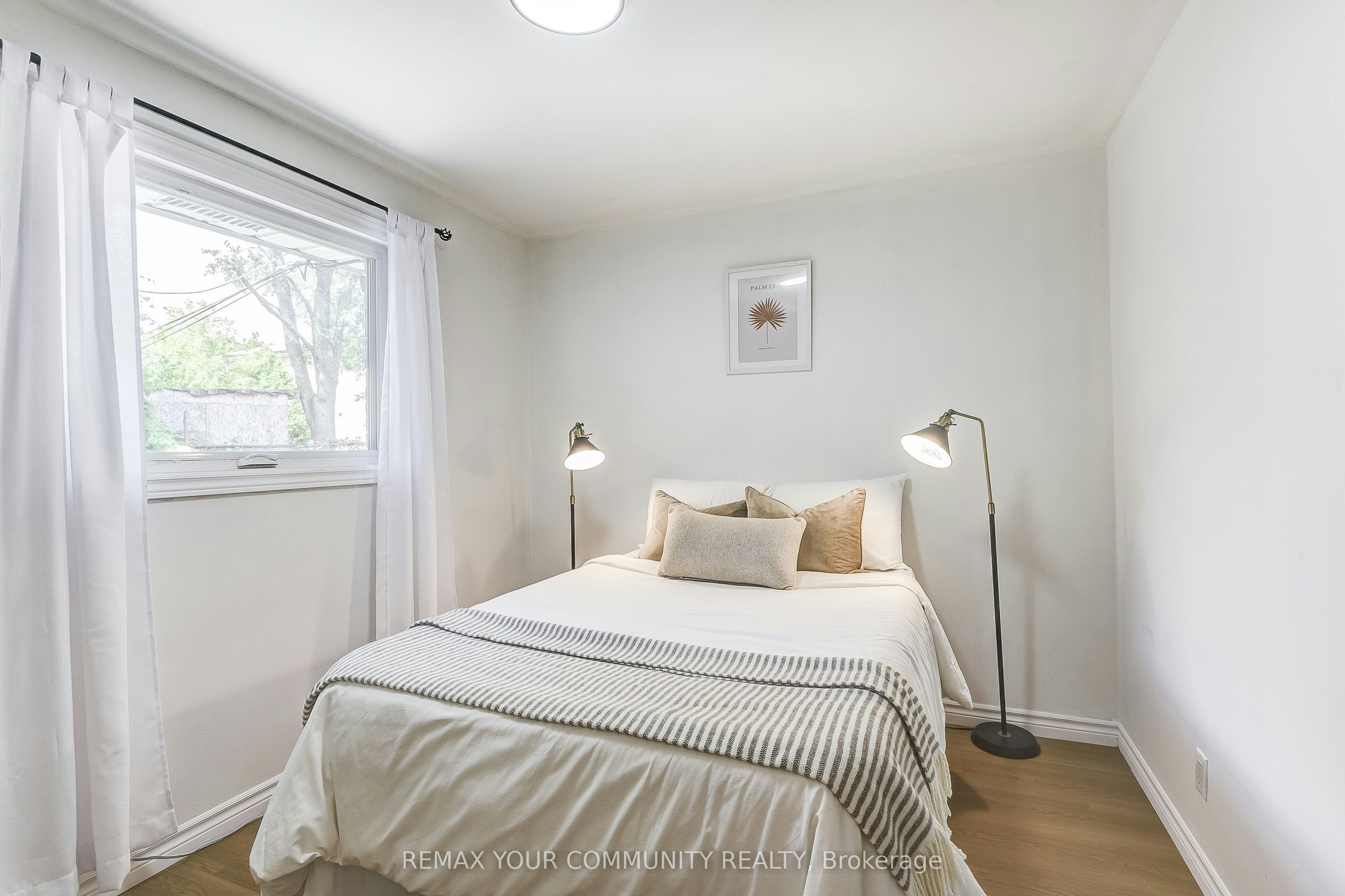 53 Glory Crescent, Toronto, ON, M1E 2B9 - 10