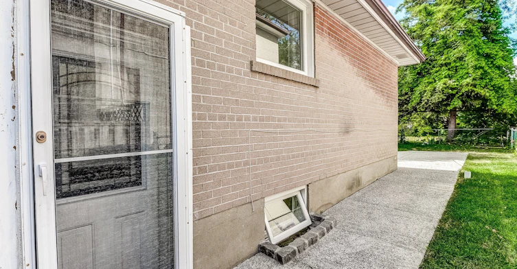 53 Glory Crescent, Toronto, ON, M1E 2B9 - 24