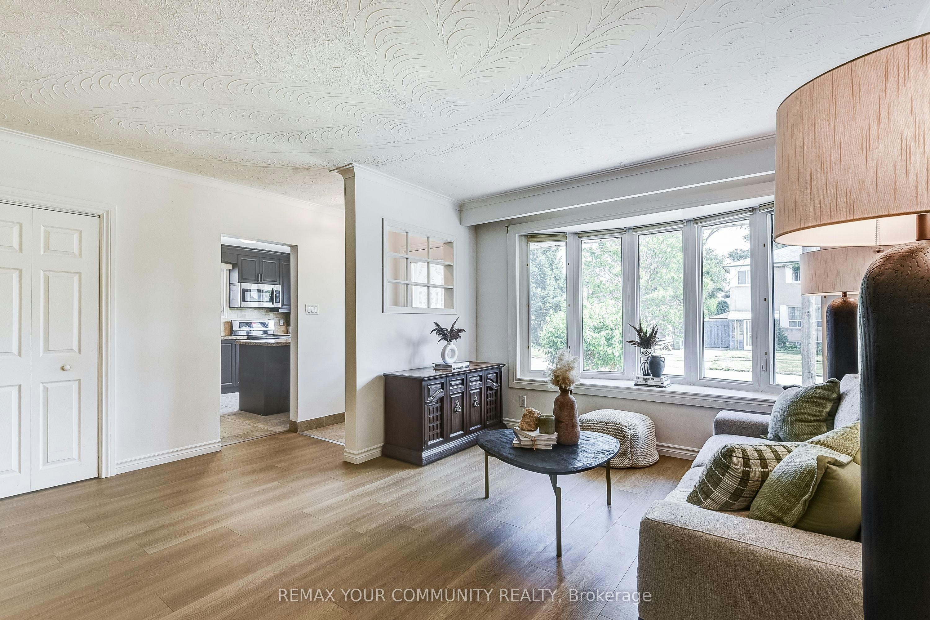 53 Glory Crescent, Toronto, ON, M1E 2B9 - 4
