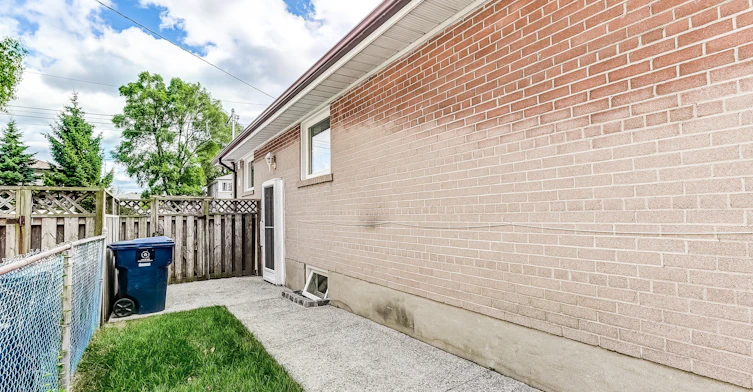 53 Glory Crescent, Toronto, ON, M1E 2B9 - 27