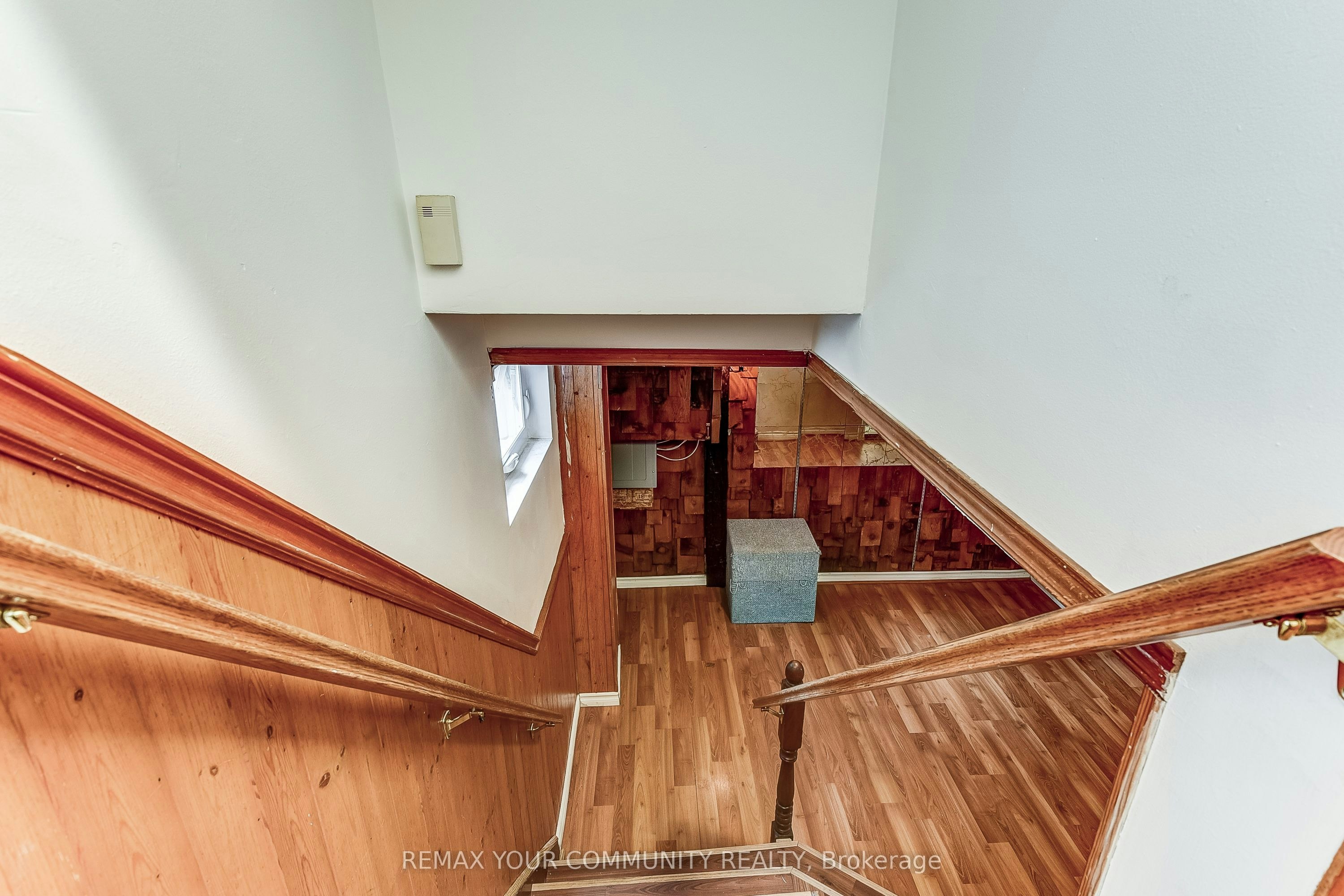 53 Glory Crescent, Toronto, ON, M1E 2B9 - 16