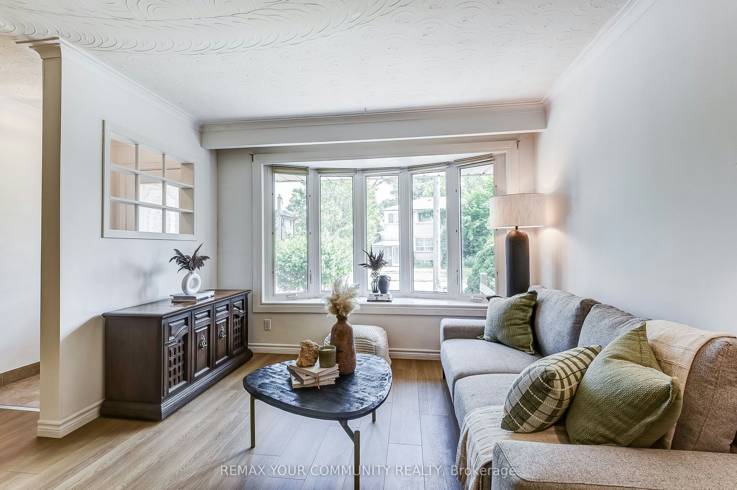 53 Glory Crescent, Toronto, ON, M1E 2B9 - 3