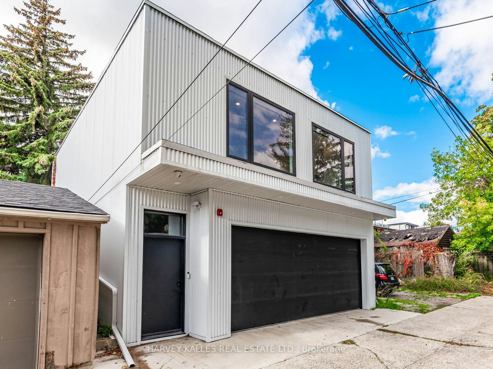 20 Leslie Garden Lane, Toronto, ON, M4M 3B4