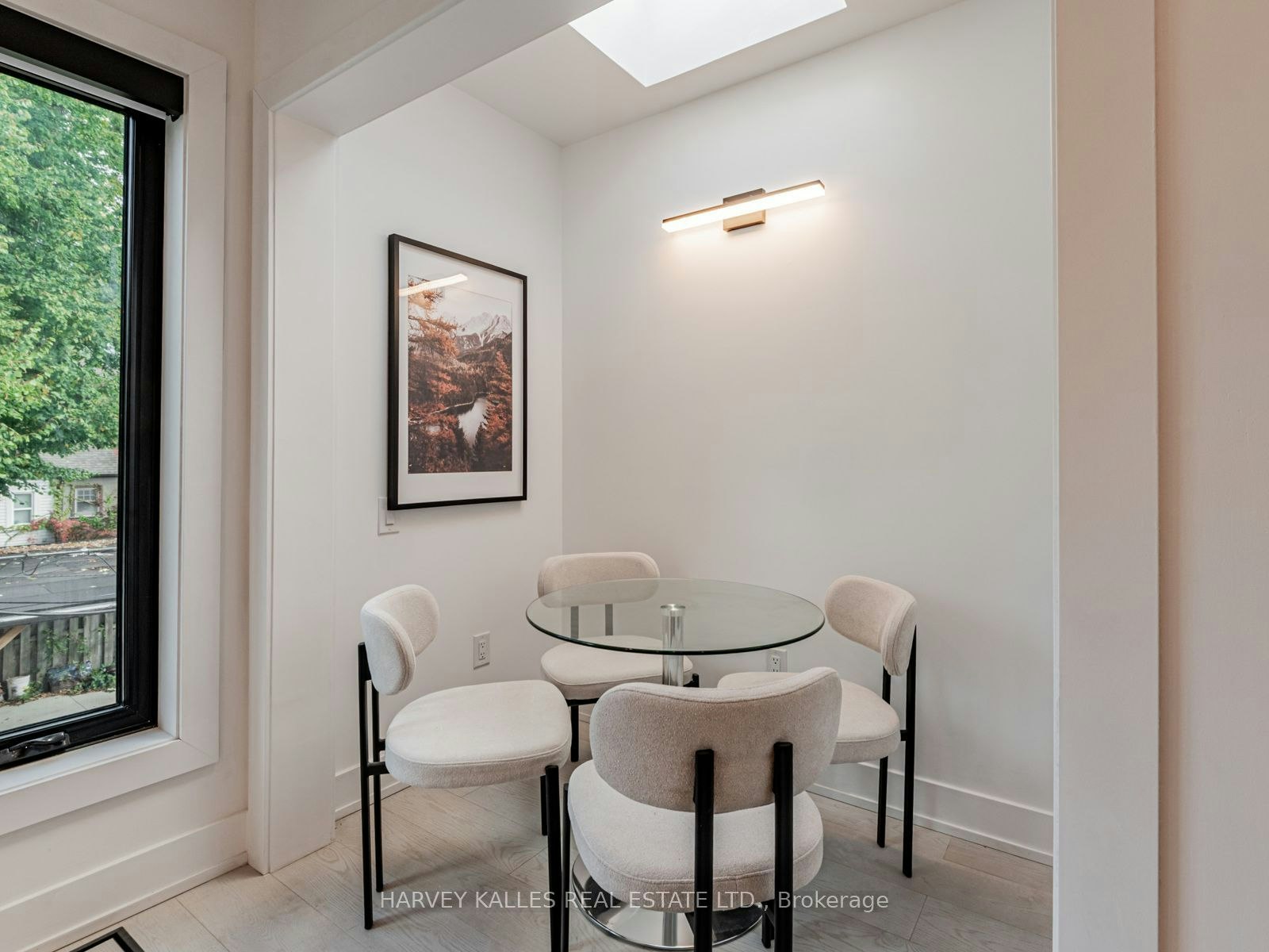 20 Leslie Garden Lane, Toronto, ON, M4M 3B4 - 12