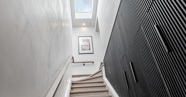 20 Leslie Garden Lane, Toronto, ON, M4M 3B4 - 2